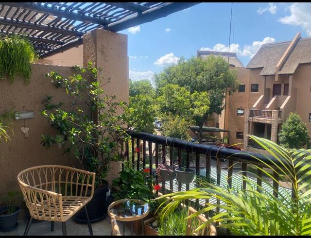 2 BEDROOM PROPERTY TO RENT IN LONEHILL